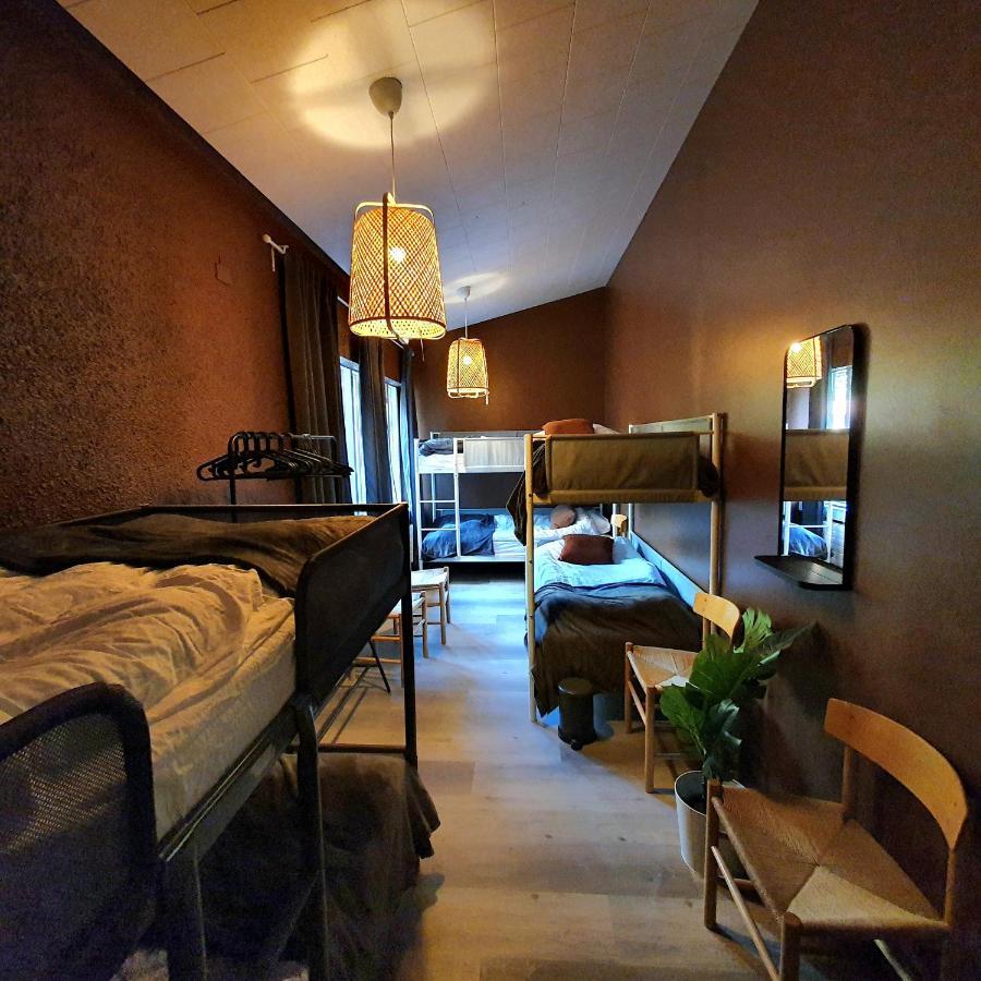 The Bank Sleeping Guesthouse Neskaupstaður Buitenkant foto